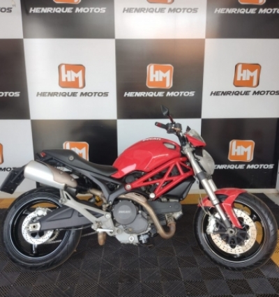 DUCATI MONSTER 696CC